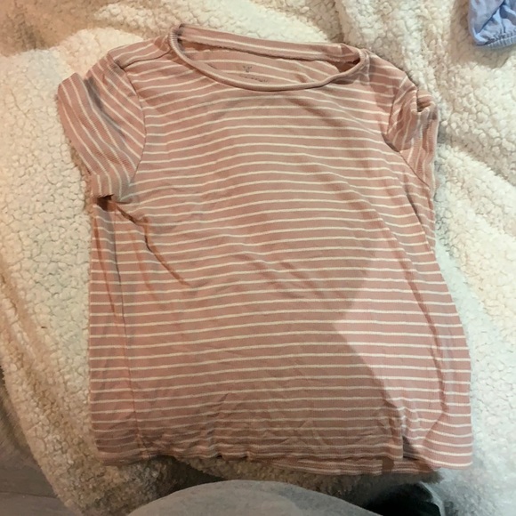 Soft and sexy ribbed AE crop top - Picture 1 of 2